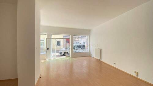 Laden/Büro - 1 Zimmer Gewerbeobjekt (Büro, Produktion, Verkauf) in Ingolstadt