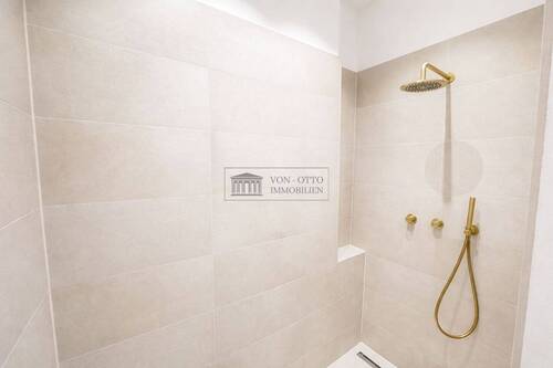 Hochwertige Amaturen - 