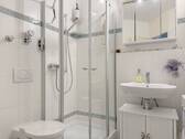 Badezimmer - Etagenwohnung mit 112,10 m² in Taufkirchen b. München zum Kaufen
