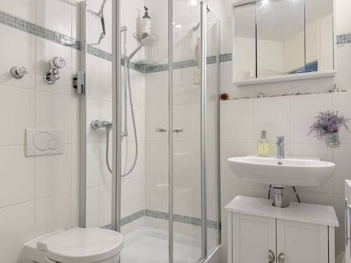 Badezimmer - Etagenwohnung mit 112,10 m² in Taufkirchen b. München zum Kaufen
