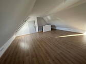 Studio - 4 Zimmer Etagenwohnung in Sennfeld