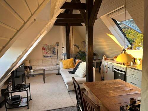 Wohn- und Essbereich im Dachspitz - 