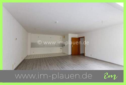 offene Küche - Großzügige 2-Zimmer-Wohnung mit Aufzug & Wohnküche im Zentrum von Auerbach