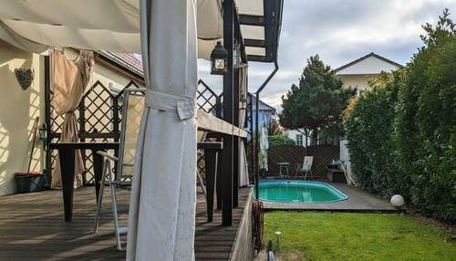 Garten mit Pool - Traumhaftes Einfamilienhaus in Falkensee mit beheiztem Pool - unschlagbarer Preis unter 500.000 €!