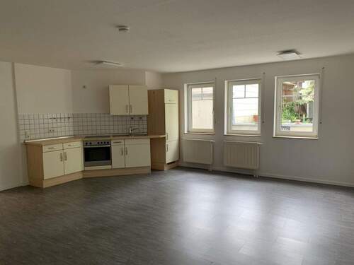 Wohnzimmer + Küche - 