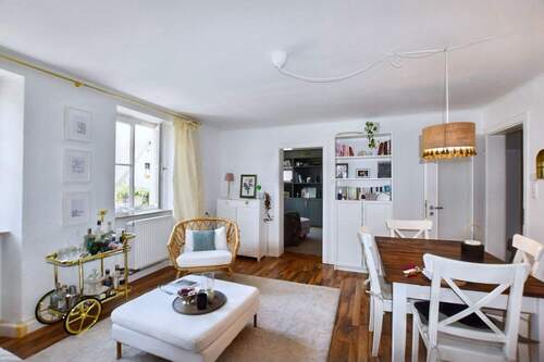 Wohnzimmer - 4 Zimmer Etagenwohnung zur Miete in Rothenburg