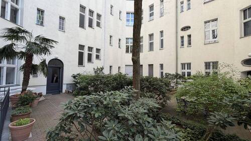Ruhiger Innenhof - 