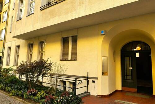 Eingang - 5 Zimmer Etagenwohnung zum Kaufen in Berlin