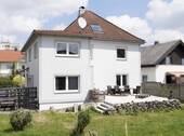 Terrasse und Garten - 6 Zimmer Einfamilienhaus zum Kaufen in Neuötting