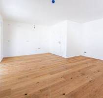 Neubau KfW 40 - Barrierefreie 2-Zimmer-Wohnung mit Terrasse und Privatgarten - - Wallersdorf