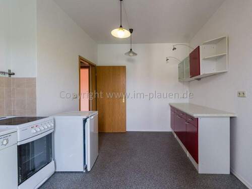 Küche mit EBK - Etagenwohnung mit 62,60 m&sup2; in Plauen zur Miete