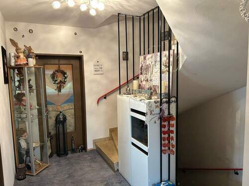 Flur im EG - Doppelhaushälfte mit 112,00 m&sup2; in Buckenhof zum Kaufen