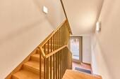 Treppenhaus - Etagenwohnung mit 176,50 m&sup2; in Fischbach bei Dahn zum Kaufen