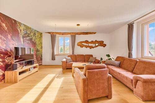 Wohn-/Esszimmer - 