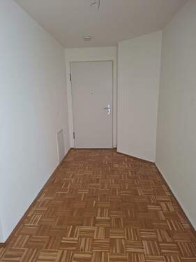 Flur - 3 Zimmer Etagenwohnung zur Miete in Stralsund