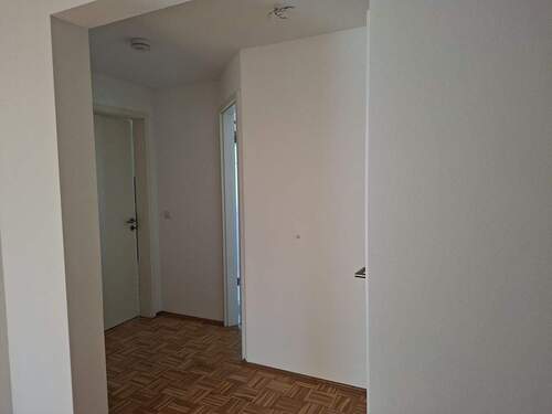 Flur - Etagenwohnung mit 91,00 m&sup2; in Stralsund zur Miete