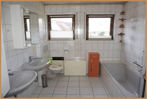 Badezimmer 2. Obergeschoss - 