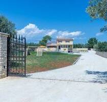Tolles Ferienhaus: Großer Garten, Meerblick, Meernähe! - Fazana