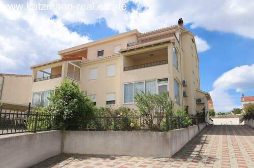 Bild 1 - Möblierte Wohnung mit Meerblick und großer Terrasse - Vodice
