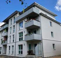 Aufzug und Balkon: Moderne 2-Zimmer-Wohnung in Grimmen