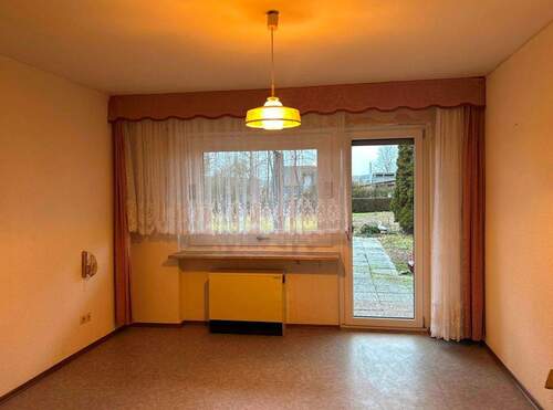 16 Zimmer im UG mit Ausgang zum Garten.jpg - 