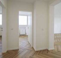 Moderne Eigentumswohnung mit Südbalkon, Aufzug und barrierefreiem Zugang - Duisburg Hochheide