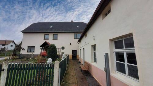 Hausansicht - 5 Zimmer Einfamilienhaus zum Kaufen in Geithain