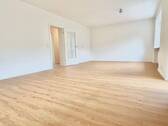 Wohnzimmer - 3 Zimmer Etagenwohnung zur Miete in Ansbach