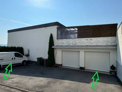 Stellplätze - Mehrfamilienhaus, Wohnhaus mit 120,00 m² in Schmallenberg zum Kaufen