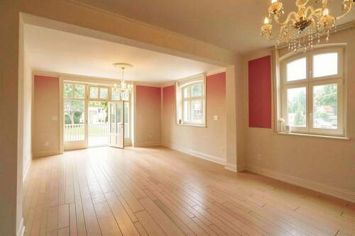 Gewerbeeinheit im EG - Visualisiert - 