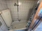 Bad mit Wanne - 