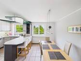 EBK mit Essbereich - 