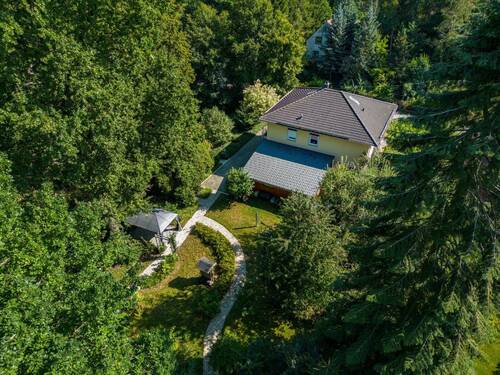 Haus Rück mit Garten - 7 Zimmer Einfamilienhaus zum Kaufen in Radeberg