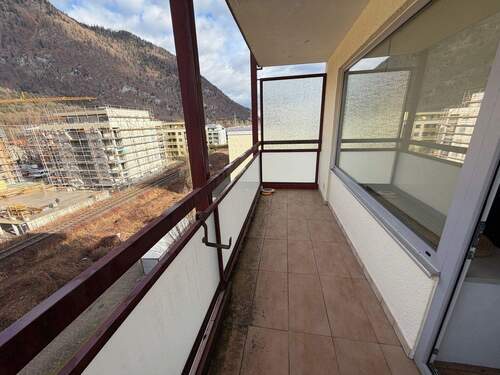 Balkon vor Wohnzimmer - Etagenwohnung mit 61,00 m&sup2; in Bad Reichenhall zum Kaufen