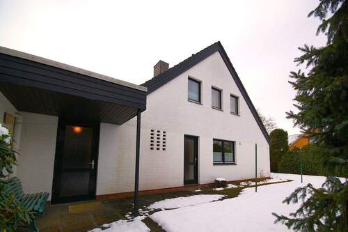 687 Außen Garten 1 - Einfamilienhaus mit 142,00 m&sup2; in Westerstede zum Kaufen