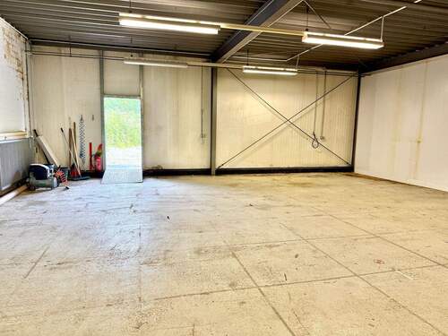 Teilfläche rechts Eingang.jpg - 