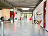 Eingangsbereich.jpg - Halle in Wilhelmshaven zum Kaufen