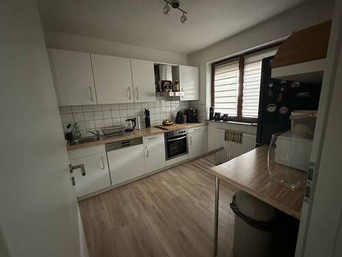 OS2 - Küche.jpeg - 3 Zimmer Etagenwohnung in Riegelsberg