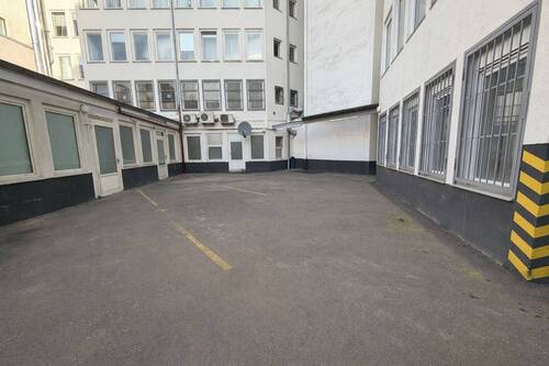 Innenhof Parkmöglichkeit - 