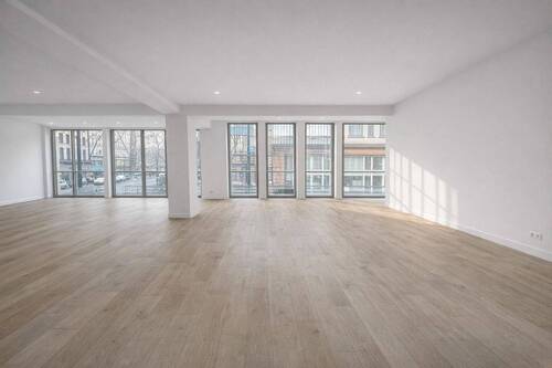 Helle Gewerbefläche teilbar - Büro mit 960,00 m&sup2; in Düsseldorf zur Miete