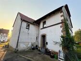 Straßen-Ansicht - 5 Zimmer Einfamilienhaus in Frankenberg (Eder)