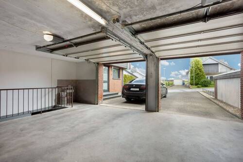 Garage - 
