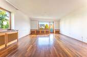 Wohnbereich mit Ausgang zum Ost-Balkon - Etagenwohnung mit 115,30 m² in Kassel / Wehlheiden zum Kaufen