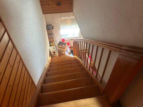 12 Treppe zum DG.jpg - 