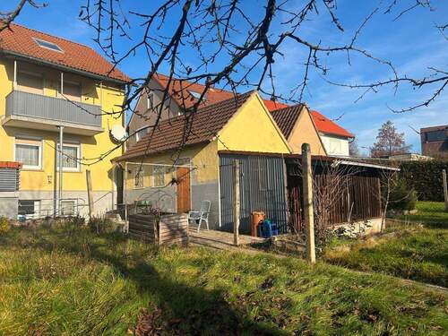 18 Garten Garage und Holzschuppen.jpg - 