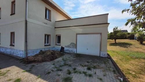 Garage - 