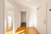 Eingangsbereich - 2 Zimmer Etagenwohnung zum Kaufen in München