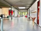 Eingangsbereich.jpg - Halle in Wilhelmshaven zur Miete