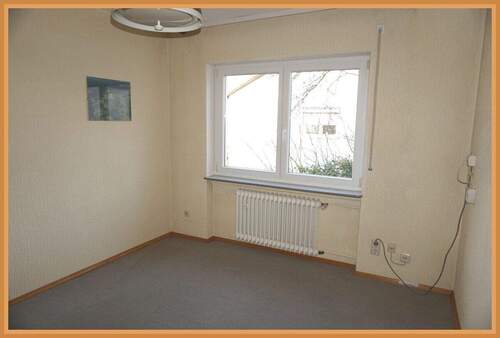 Schlafzimmer Gartengeschoss - 