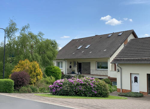 Bild 2 - 8 Zimmer Einfamilienhaus zum Kaufen in Heringen